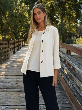 Fridaze Linen Redefined Cream Horn Button Short Jacket XL